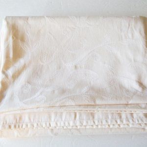 Princess House Ivory Damask Tablecloth RN 107157 Abington Table Linens 84" x 58”